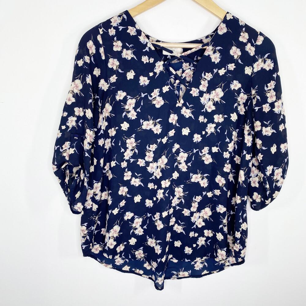 Sienna Sky Navy Blue Floral Print Short Sleeve Blouse Women's Size‎ Small S